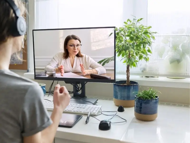 Psicólogo en consulta online — estrategia de captación de pacientes